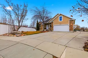 5272 W Sun Bloom Circle, Herriman, UT 84096 - Photo 2