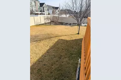 1829 S 3525 W, Syracuse, UT 84075 - Photo 20