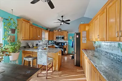 160 E 400 N, Smithfield, UT 84335 - Photo 4