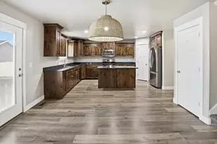 2142 W 3100 S, West Haven, UT 84401 - Photo 16