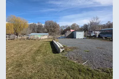 70 N Center, Hyrum, UT 84319 - Photo 18