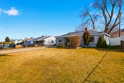 106 N 1st St, Tooele, UT 84074 - Photo 4