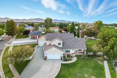 3256 W Star Fire Rd, South Jordan, UT 84095 - Photo 1