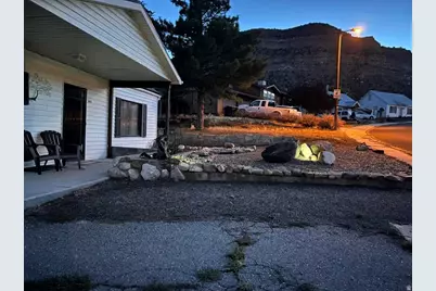 365 Edgehill Dr, Sunnyside, UT 84539 - Photo 2