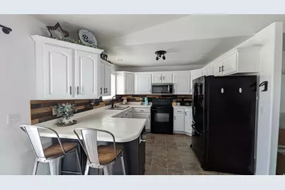 112 W 770 N, Santaquin, UT 84655 - Photo 2