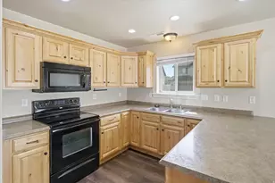 1913 S 1325 W, Logan, UT 84321 - Photo 8