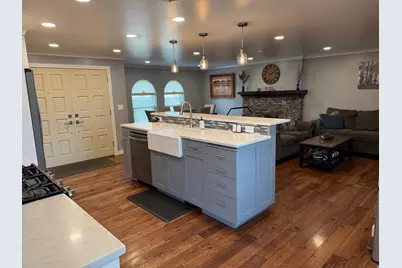 362 E 9150 S, Sandy, UT 84070 - Photo 16