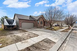 2146 E Shadow Dr S, Eagle Mountain, UT 84005 - Photo 28