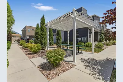 9217 S Holiday Bowl Ct E, Sandy, UT 84094 - Photo 26