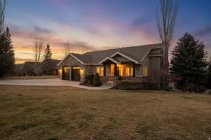 10346 S Grayrock Ct, Sandy, UT 84092 - Photo 2