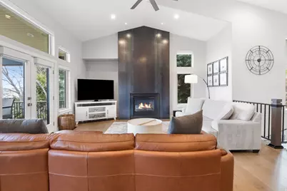 10346 S Grayrock Ct, Sandy, UT 84092 - Photo 12