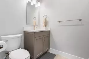 10346 S Grayrock Ct, Sandy, UT 84092 - Photo 20