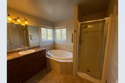 8333 S Plum Blossom Cir W #406, West Jordan, UT 84088 - Photo 12