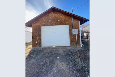 718 N 200 E, Price, UT 84501 - Photo 26