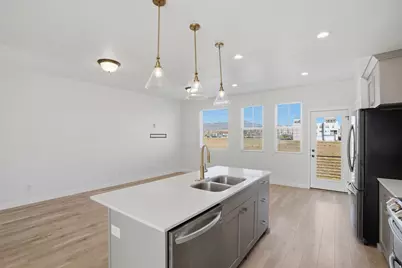 5028 W Daybreak Pkwy, South Jordan, UT 84009 - Photo 8