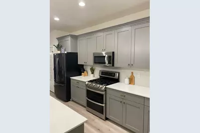 5028 W Daybreak Pkwy, South Jordan, UT 84009 - Photo 4