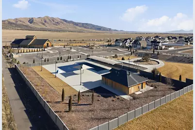 1259 E Kelsey Dr, Eagle Mountain, UT 84005 - Photo 40