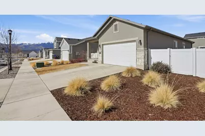 1259 E Kelsey Dr, Eagle Mountain, UT 84005 - Photo 4