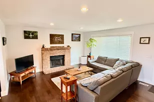 10240 S Locksley Rd E, Sandy, UT 84092 - Photo 2