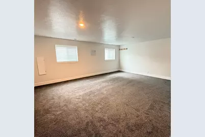10240 S Locksley Rd E, Sandy, UT 84092 - Photo 20