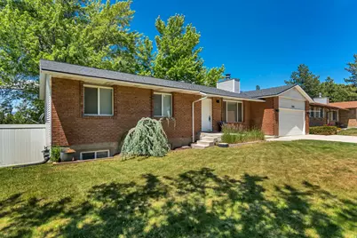 10240 S Locksley Rd E, Sandy, UT 84092 - Photo 30