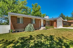 10240 S Locksley Rd E, Sandy, UT 84092 - Photo 30