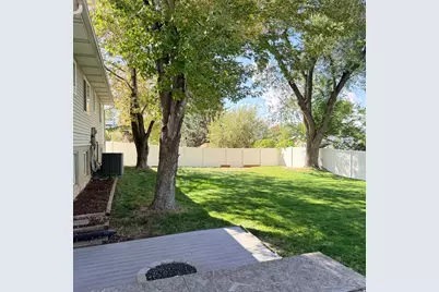 10240 S Locksley Rd E, Sandy, UT 84092 - Photo 24