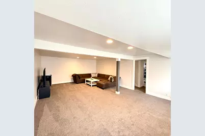 10240 S Locksley Rd E, Sandy, UT 84092 - Photo 14