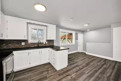 215 N 800 E, Hyrum, UT 84319 - Photo 4