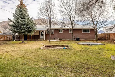 215 N 800 E, Hyrum, UT 84319 - Photo 28