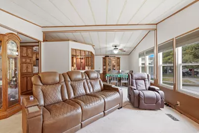 1551 W Indian Summer Dr, Salt Lake City, UT 84116 - Photo 4