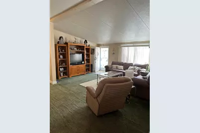 3086 Justice St W, West Valley, UT 84119 - Photo 6