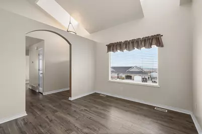 305 W 2300 S, Perry, UT 84302 - Photo 4