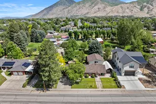 415 E Maple St, Mapleton, UT 84664 - Photo 2