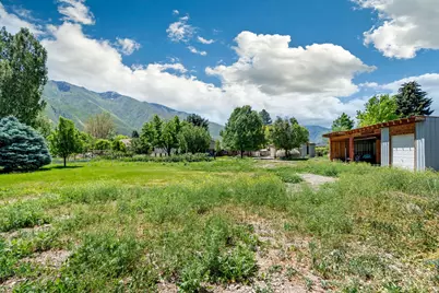 415 E Maple St, Mapleton, UT 84664 - Photo 8