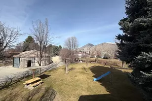 415 E Maple St, Mapleton, UT 84664 - Photo 16