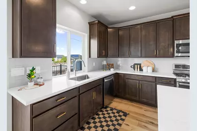 33 E Delgada Ln, Stansbury Park, UT 84074 - Photo 16