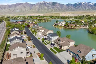 33 E Delgada Ln, Stansbury Park, UT 84074 - Photo 32