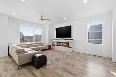 6372 W South Jordan Pkwy #254, South Jordan, UT 84009 - Photo 8