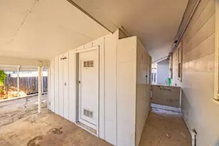 1007 Bonneville Ave, Logan, UT 84341 - Photo 26