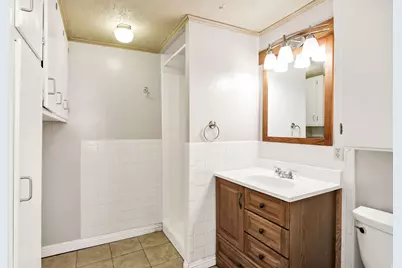 1007 Bonneville Ave, Logan, UT 84341 - Photo 12