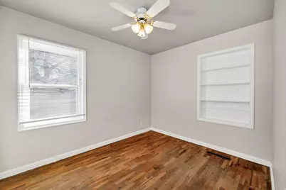 1007 Bonneville Ave, Logan, UT 84341 - Photo 14