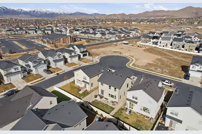 4180 E Center Point St, Eagle Mountain, UT 84005 - Photo 44