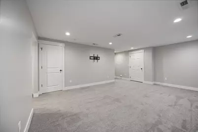 9303 N Vernham Ln, Eagle Mountain, UT 84005 - Photo 34