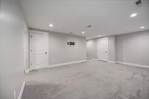 9303 N Vernham Ln, Eagle Mountain, UT 84005 - Photo 34