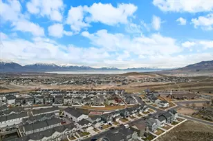 9303 N Vernham Ln, Eagle Mountain, UT 84005 - Photo 38