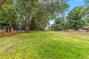 21 N Main St, Junction, UT 84740 - Photo 8