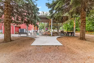 21 N Main St, Junction, UT 84740 - Photo 18