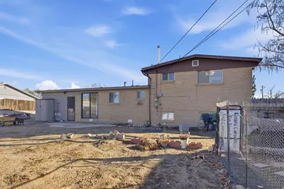 195 E 7060 S, Midvale, UT 84047 - Photo 40