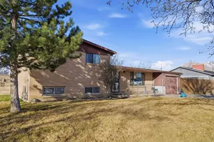 195 E 7060 S, Midvale, UT 84047 - Photo 4